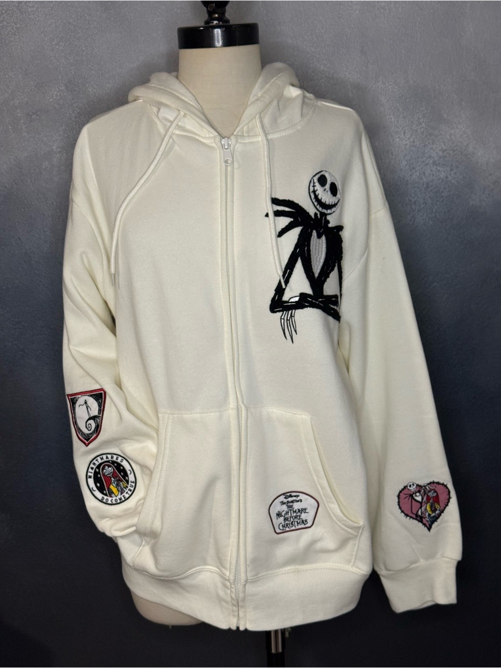 Disney Tim Burton’s The Nightmare BeforeChristmas Ivory Zip-Up Hoodie – Size L